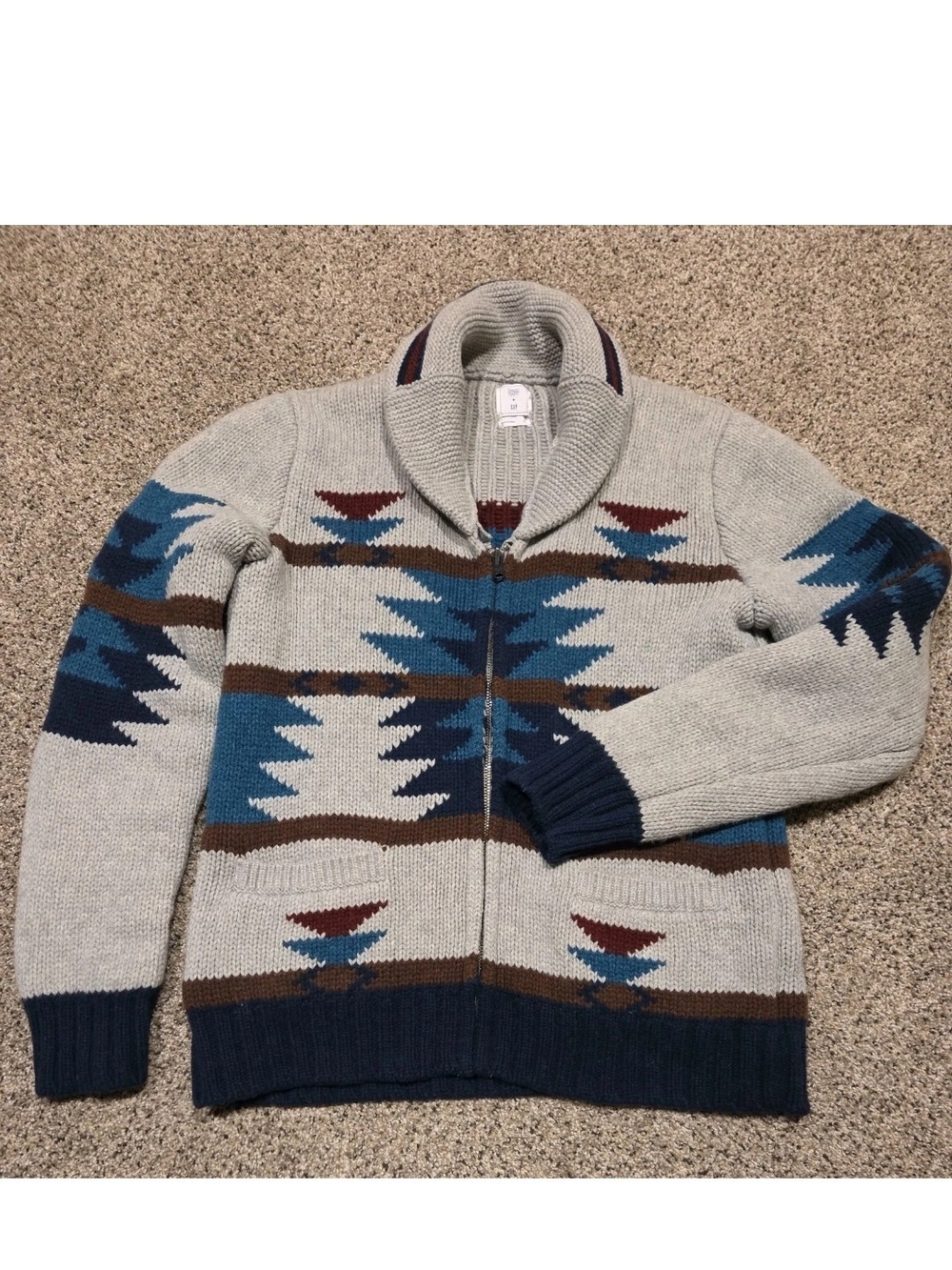 GAP Shawl Zip Sweater in Light Gray with Blue and Brown Aztec Motif